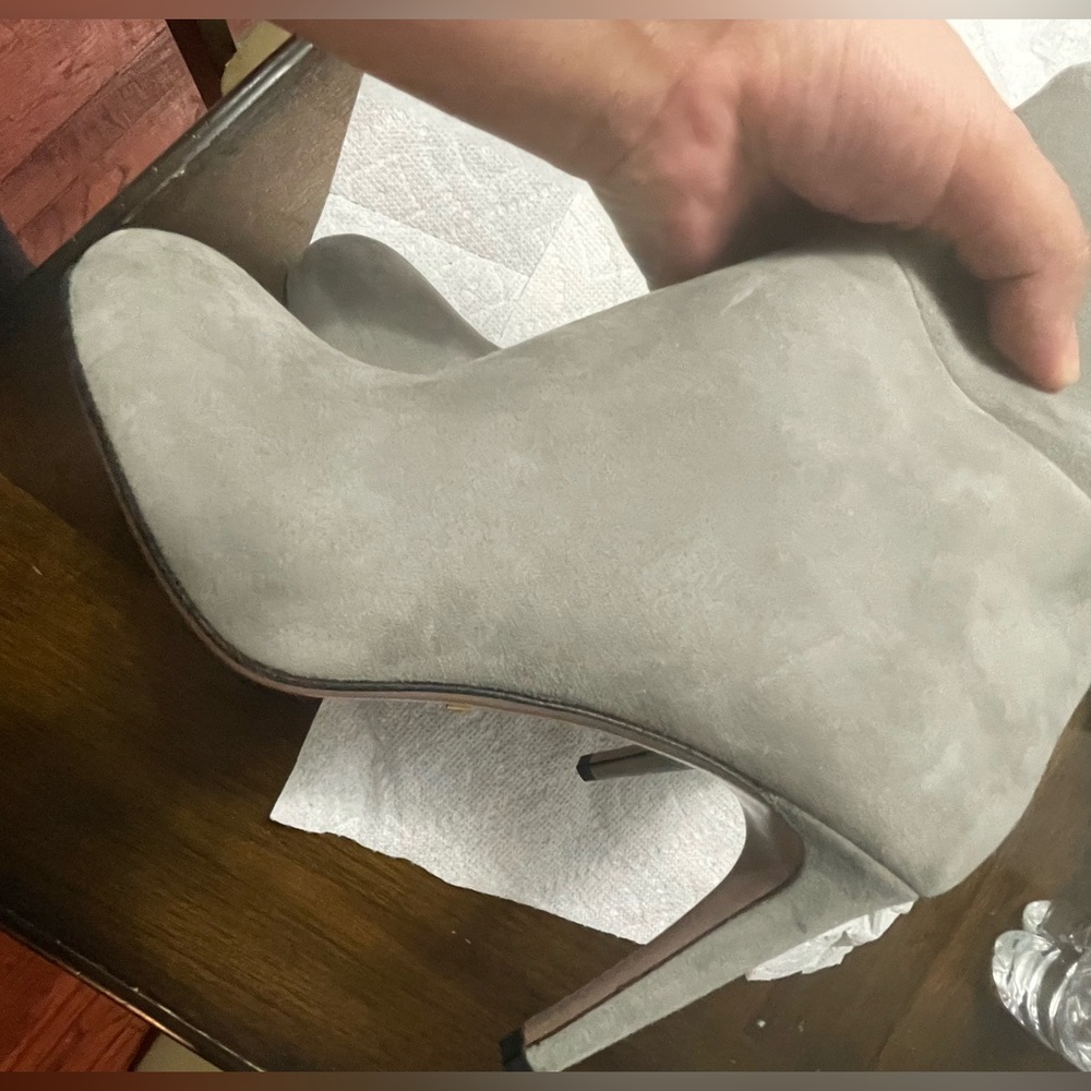 Gucci Gray Heeled Boots - Picture 11 of 12